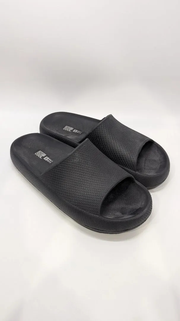32 Degrees Black Cushioned Slide Sandals