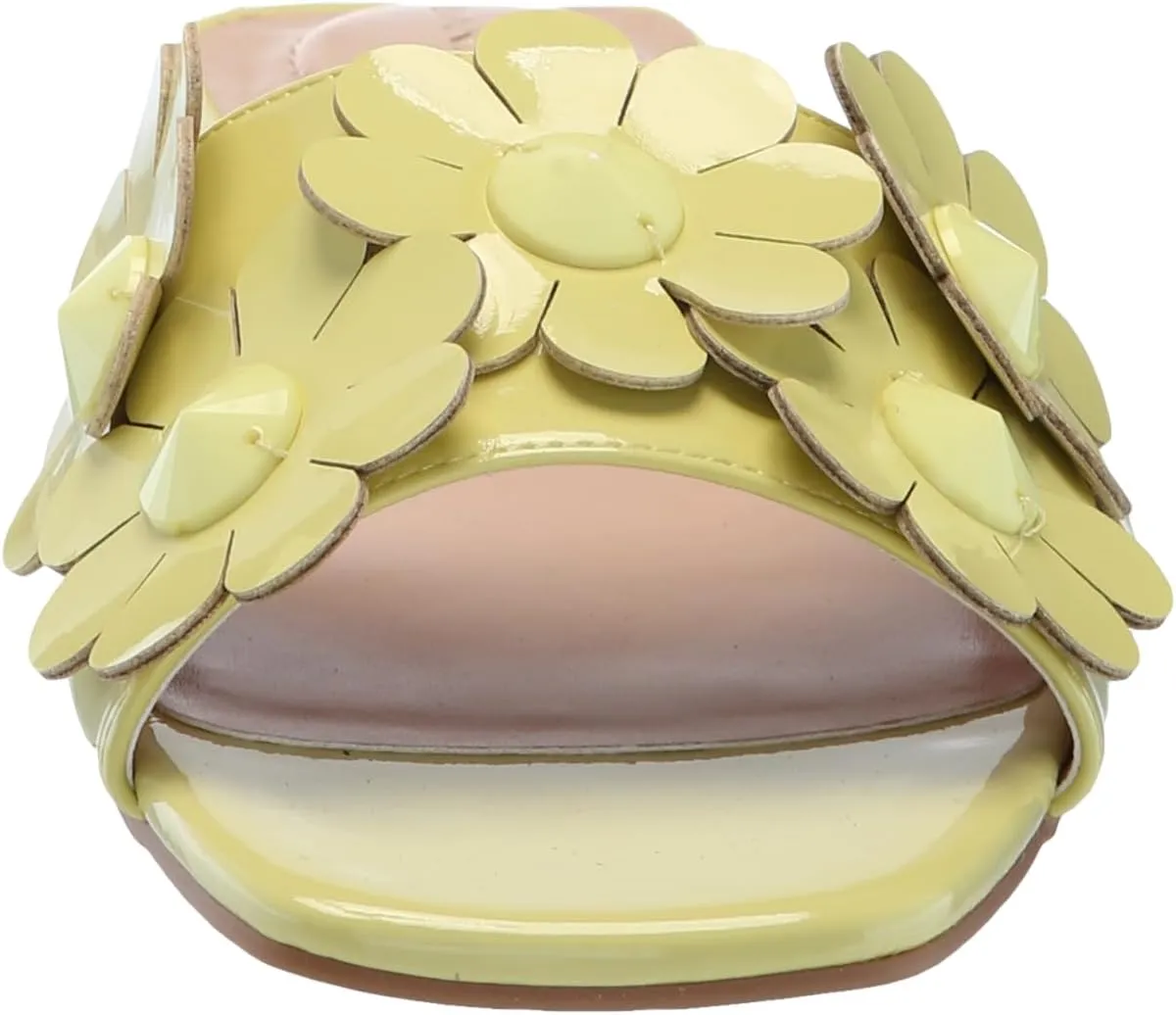 Bandolino Women's Marigold Flat Sandal