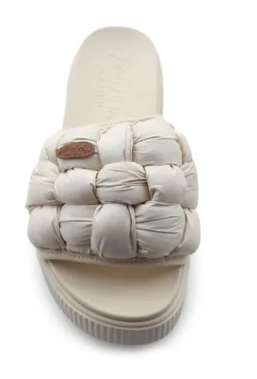Blowfish Light Beige Puffy Nylon Darcy Womens Slide On Shoes ZS-1493
