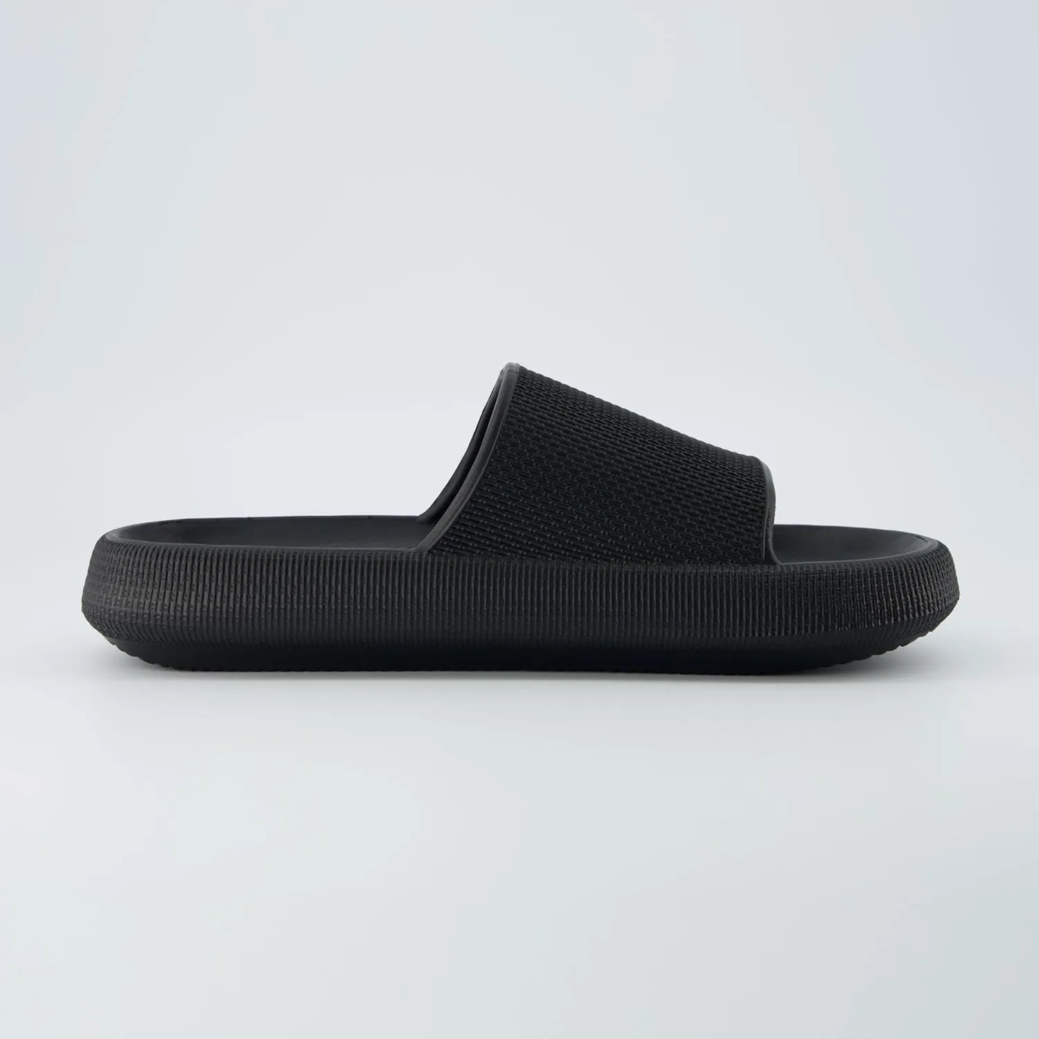 CUSHIONAIRE Men's Feather cloud recovery pool slide with  Comfort