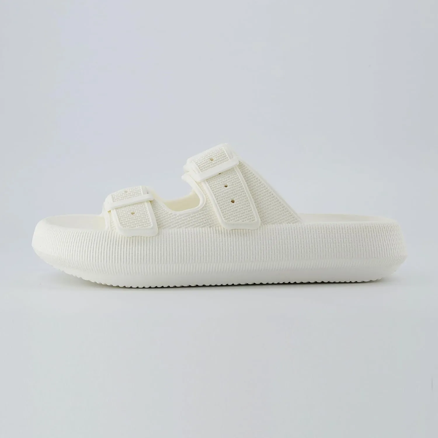 CUSHIONAIRE Women's Fame recovery cloud slide with  Comfort