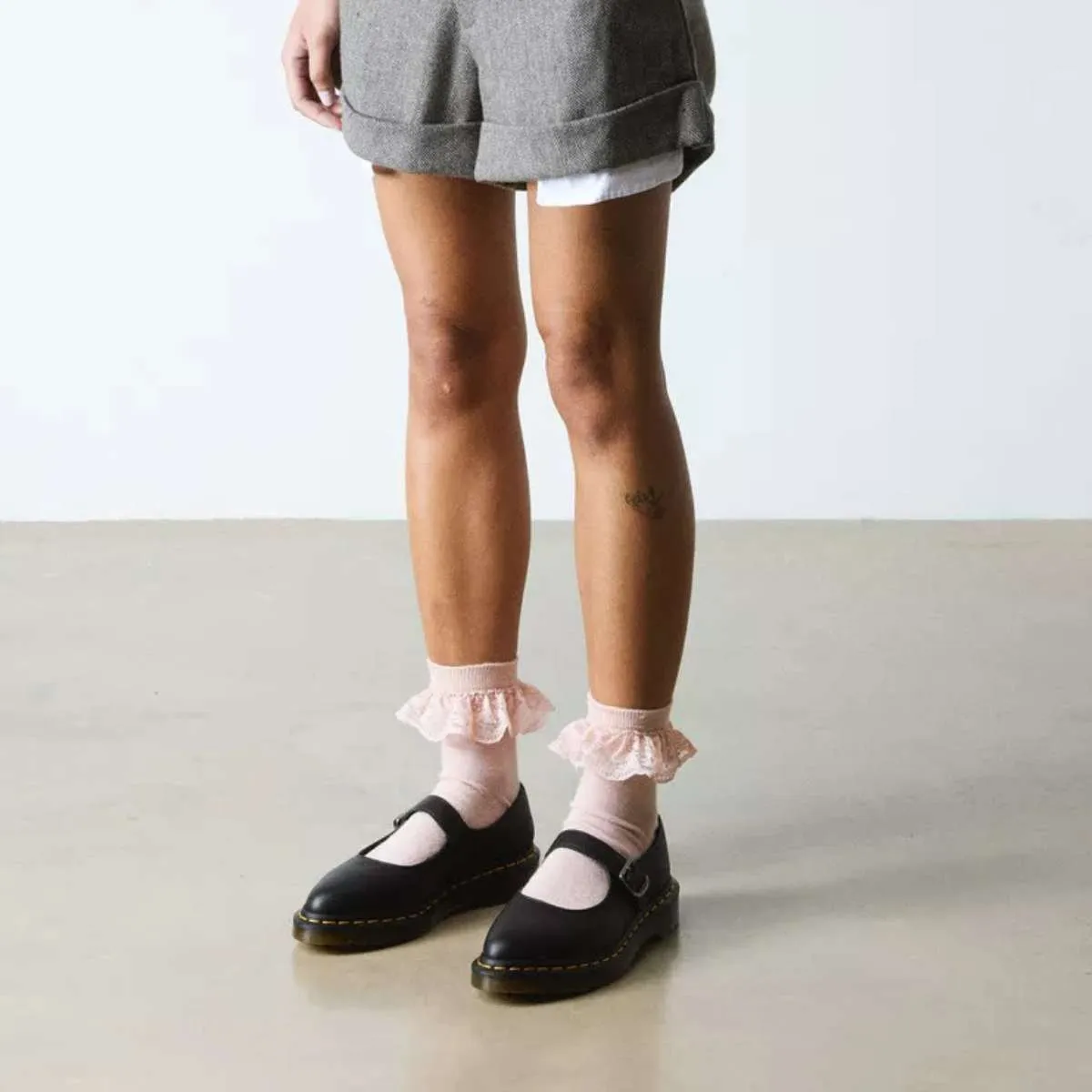 Dr. Martens Elphie Mary Jane Black Virginia W