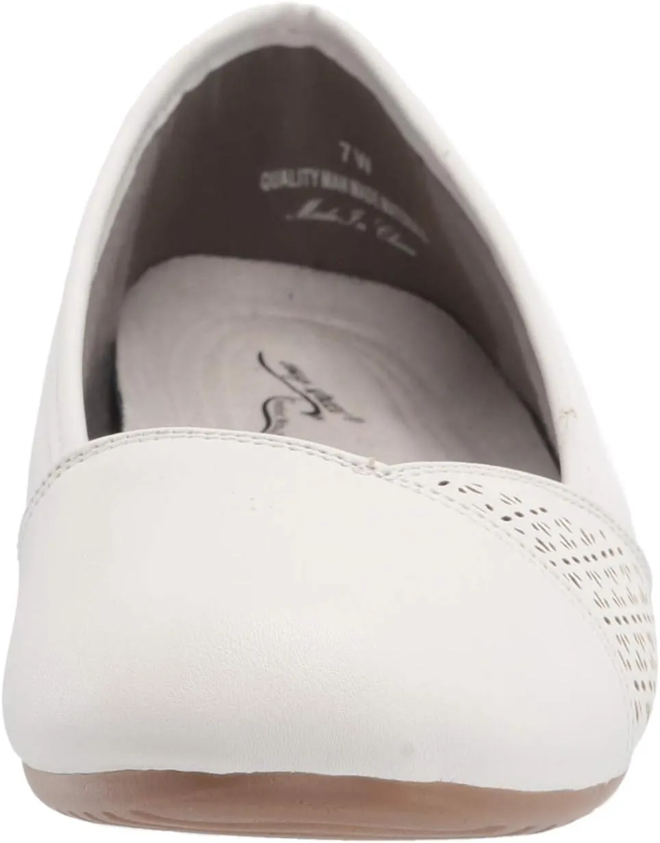 Easy Street Women's Ballet Flat