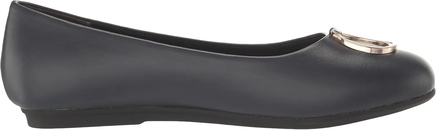 Easy Street Women's Dia Sneaker