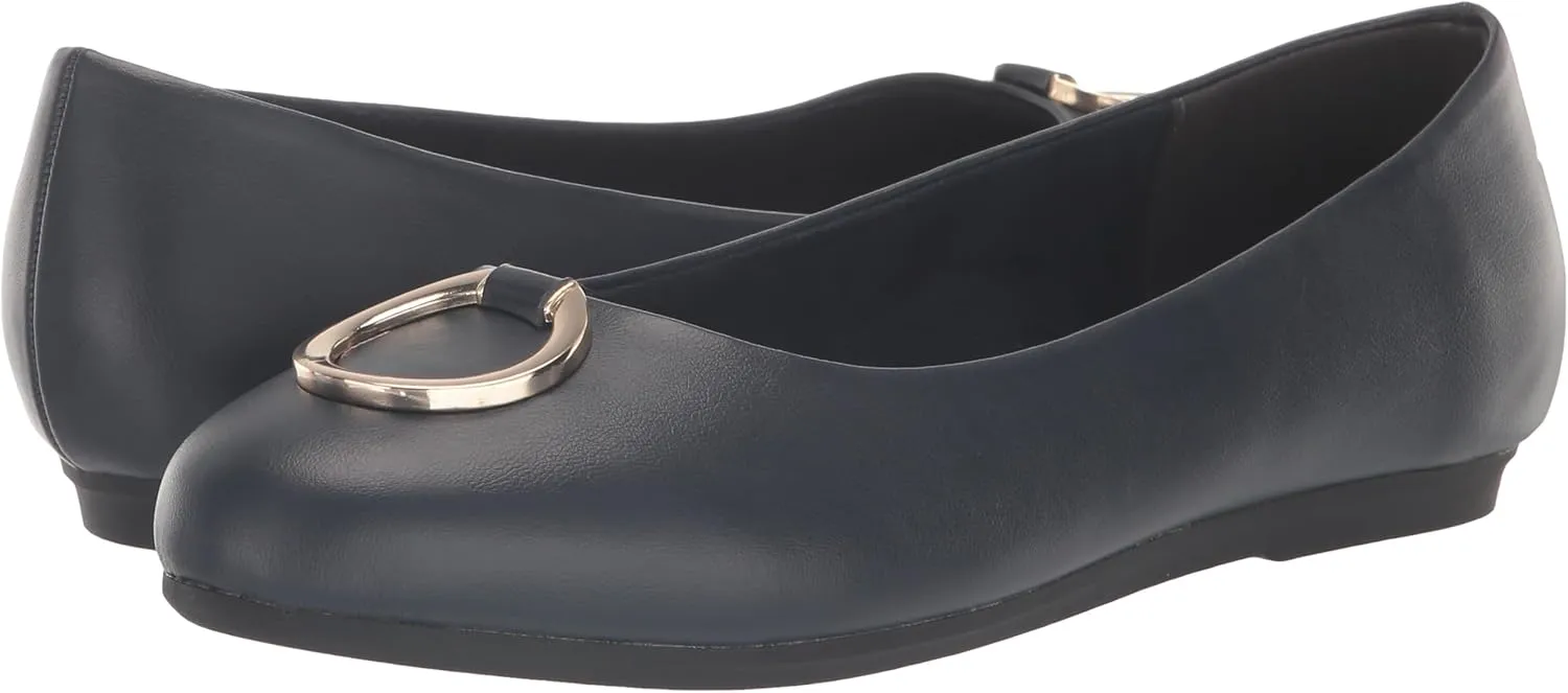 Easy Street Women's Dia Sneaker