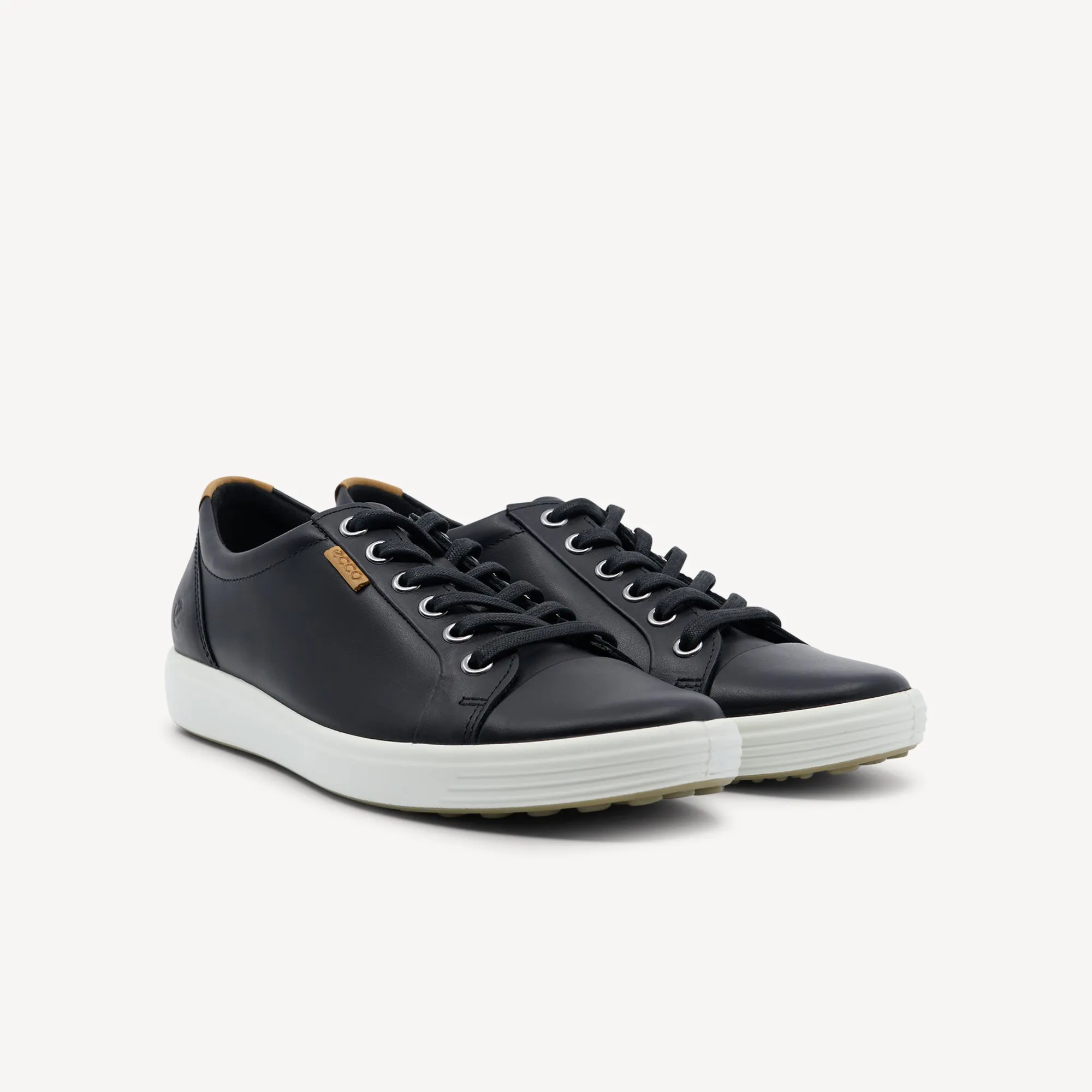 Ecco Soft 7 Black / White Womens