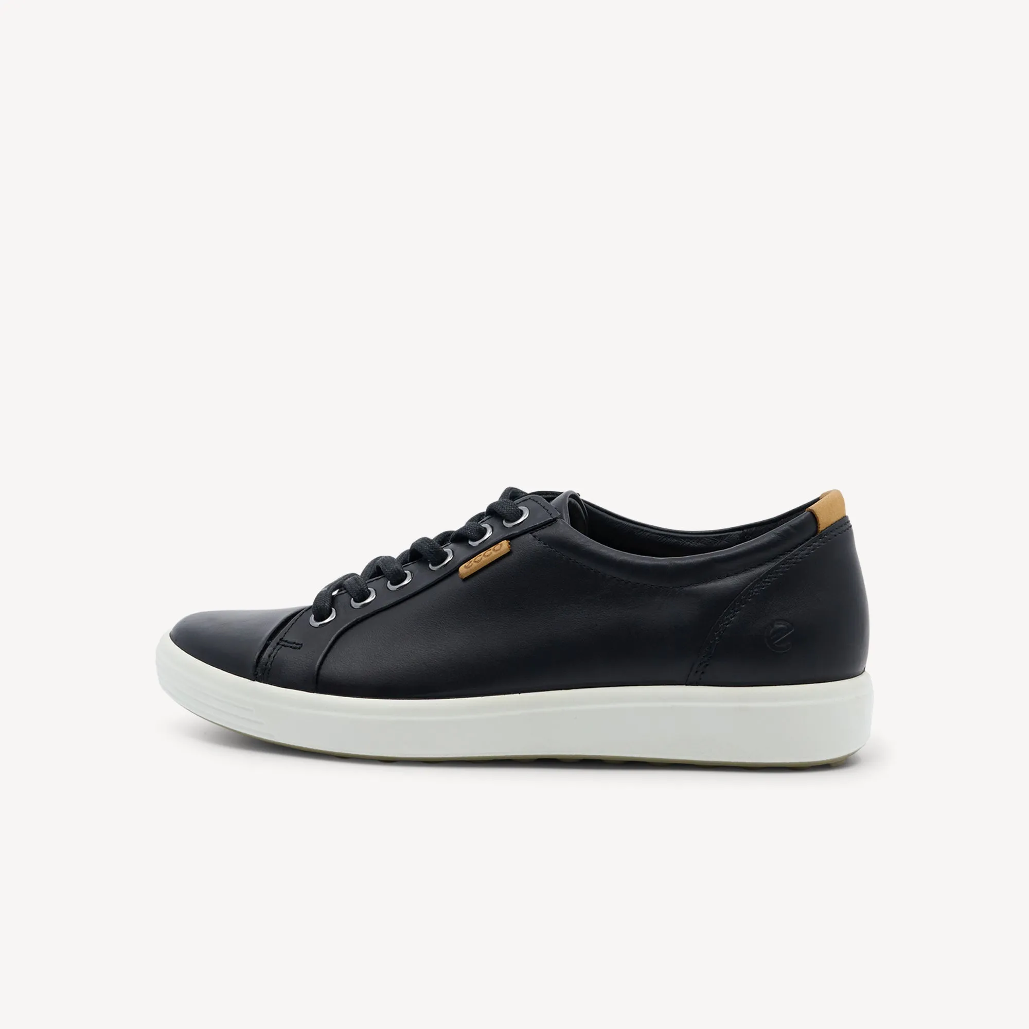 Ecco Soft 7 Black / White Womens
