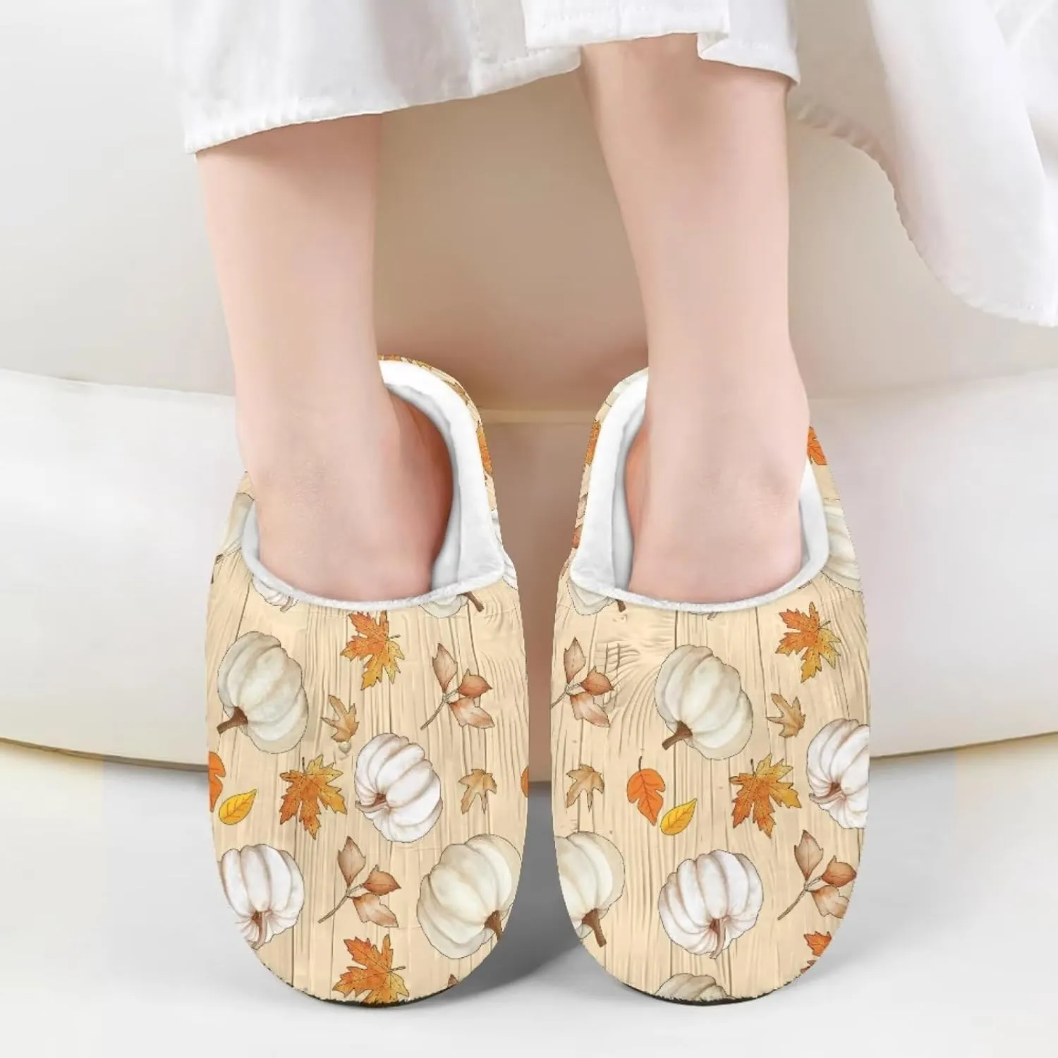 Howilath Maple Leaves Print Unisex Big Kids Little Kids Slippers with Non-slip Rubber Sole for Big Boys Girls