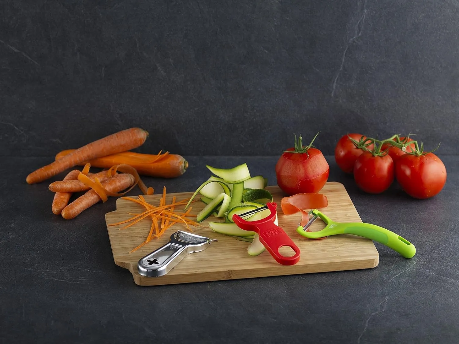 Kuhn Rikon "Piranha Swivel" Peeler, Red