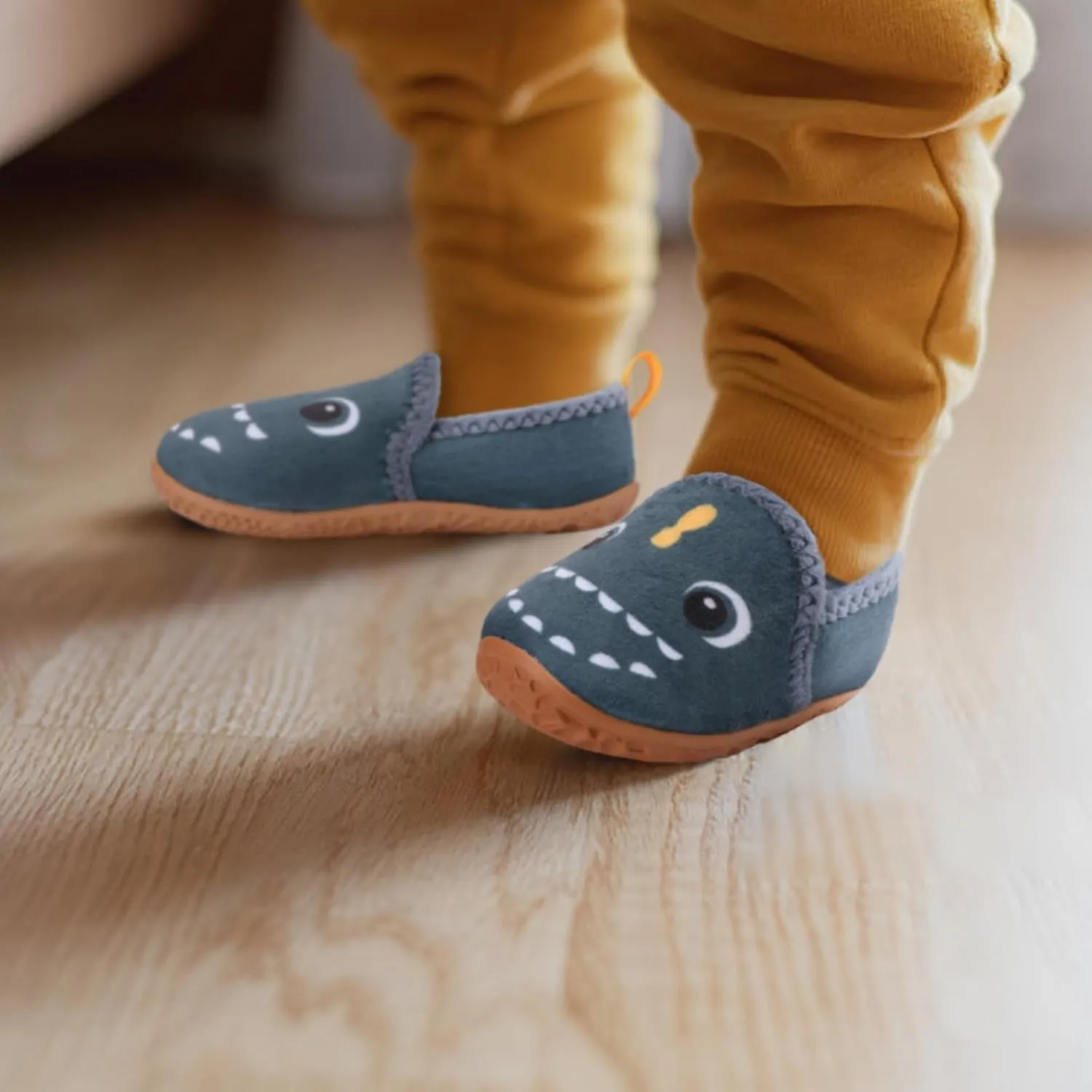 Lefflow Toddler Slippers Boys Girls House Shoes Slip on Baby Sock Shoes Lightweight Outdoor Walking Shoes
