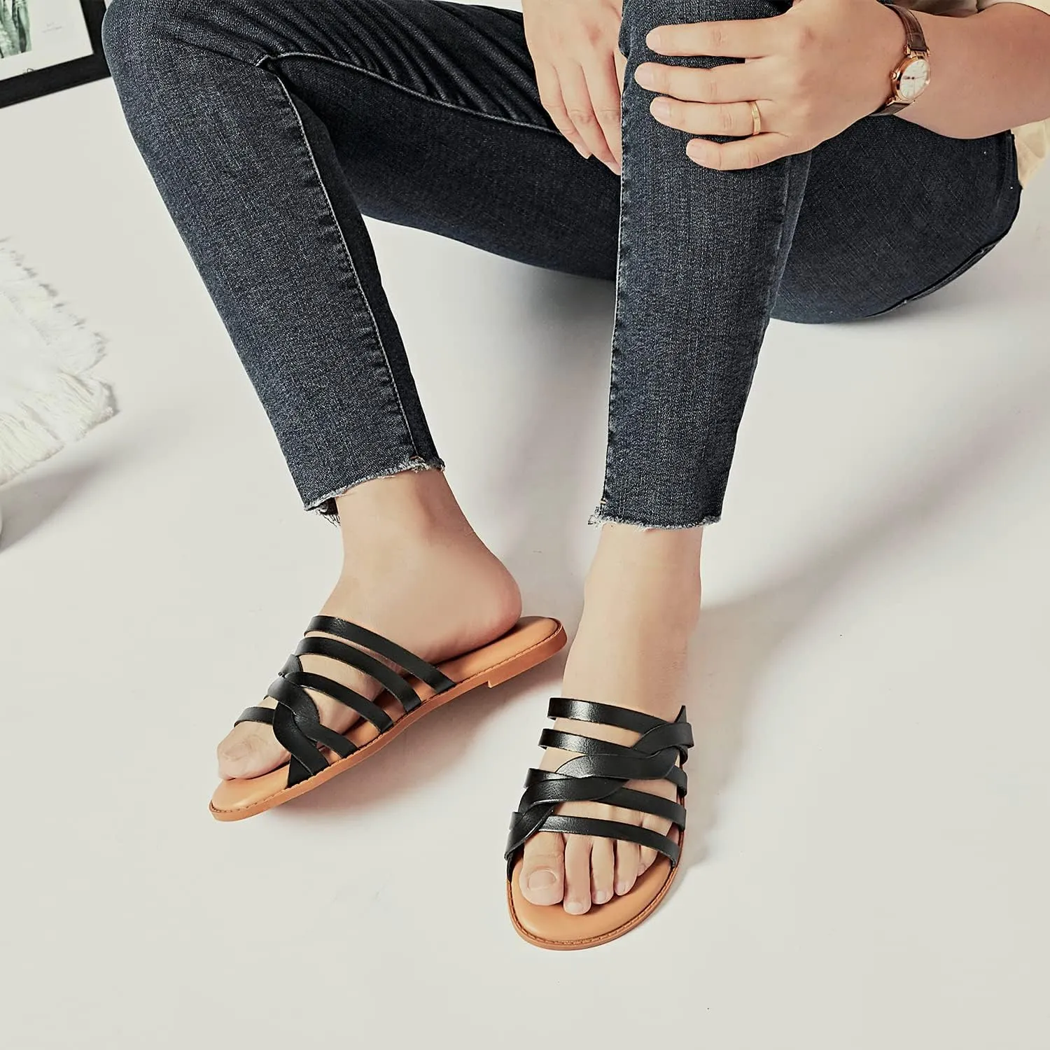 Luoika Women's Wide Width Flat Slides Sandals, Slip on Slide Sandal Casual Comfortable Summer Beach Shoes for Women.