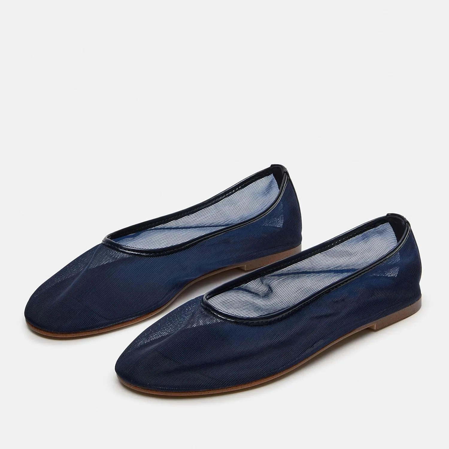 Mesh Ballet Flats for Women Cute and Fashionable Round Toe Design with Breathable Material for Easy Pull-On Wear