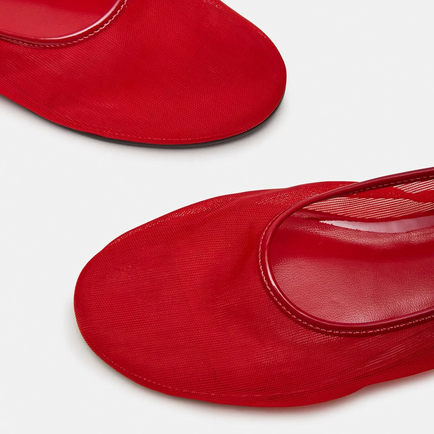 Mesh Ballet Flats for Women Cute and Fashionable Round Toe Design with Breathable Material for Easy Pull-On Wear
