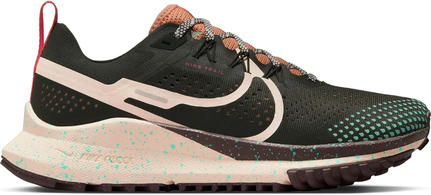 Nike Women's Sneaker, 7