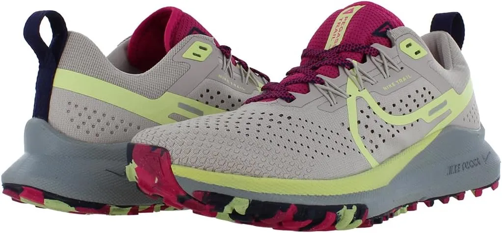 Nike Women's Sneaker