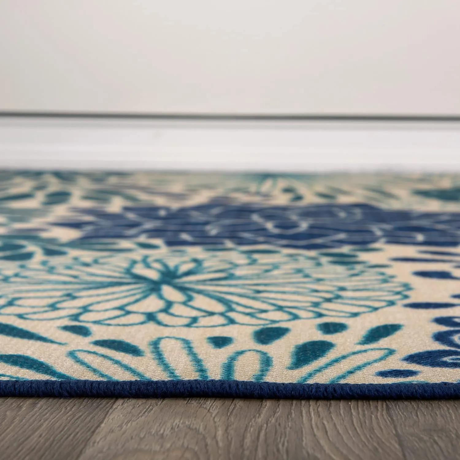 Rugshop Calvia Modern Floral Circles Non-Shedding Outdoor Rugs for Deck,Patio,Backyard Indoor/Outdoor Runner Rug 2' x 7' Blue
