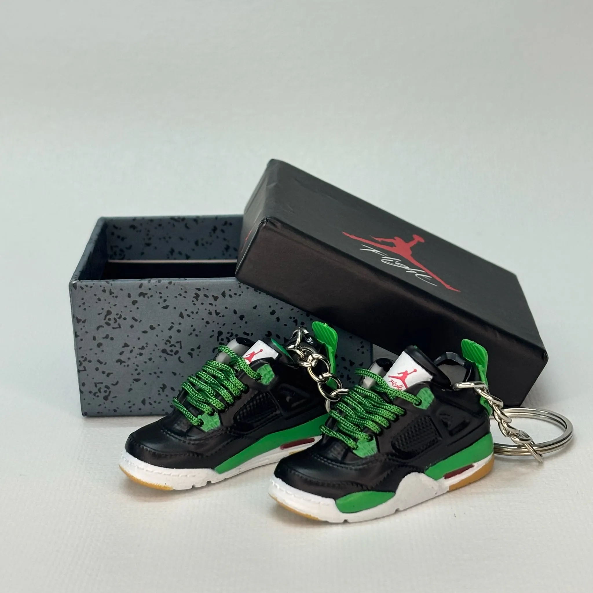 Single Sneaker Keychain - AJ4 SB Pine Green (No Box)