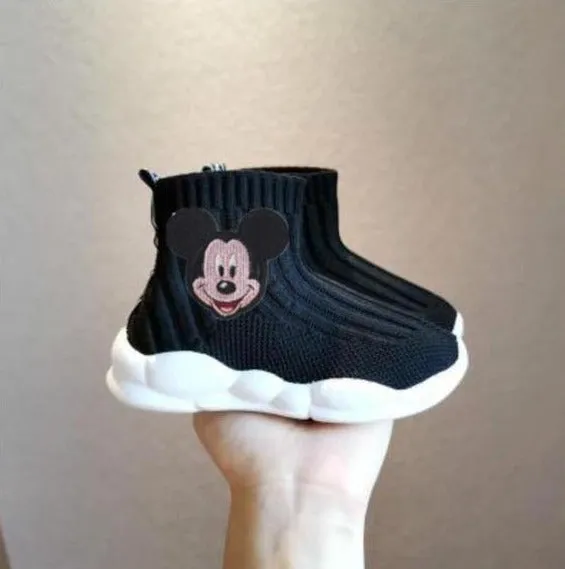 Sock shoes