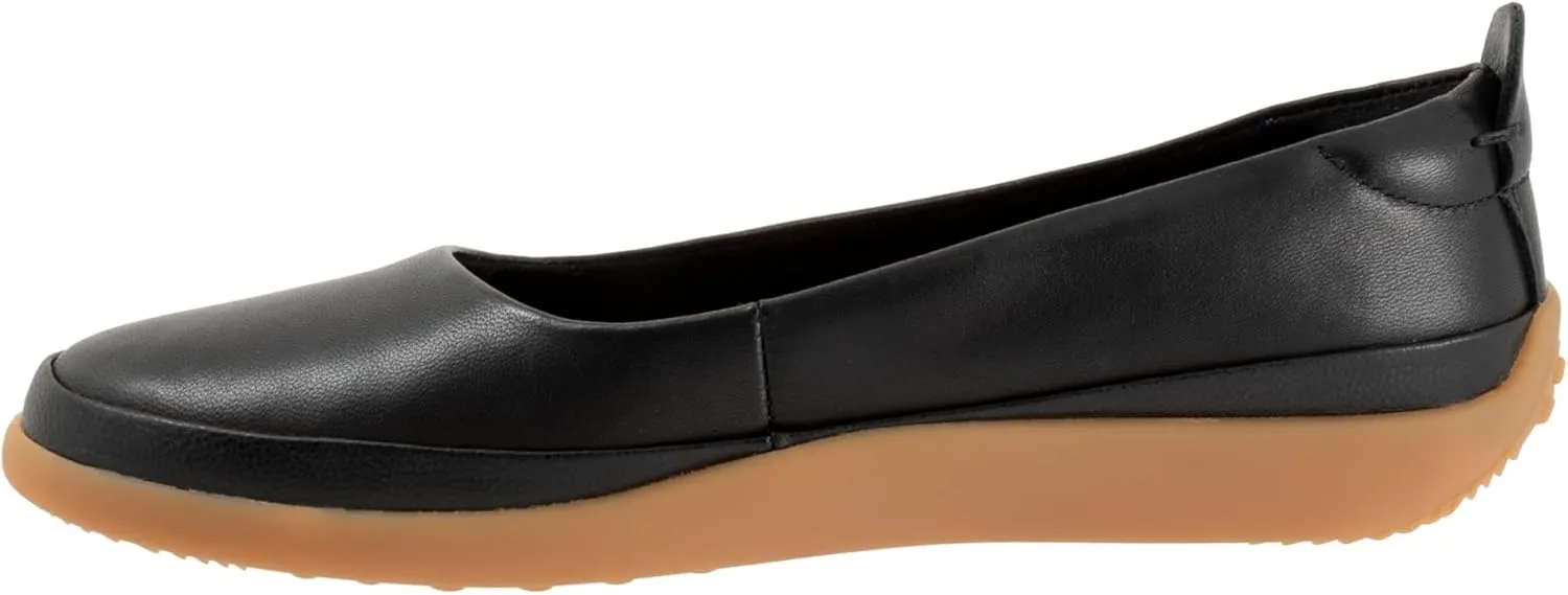 SoftWalk Women's DISA Ballet Flat