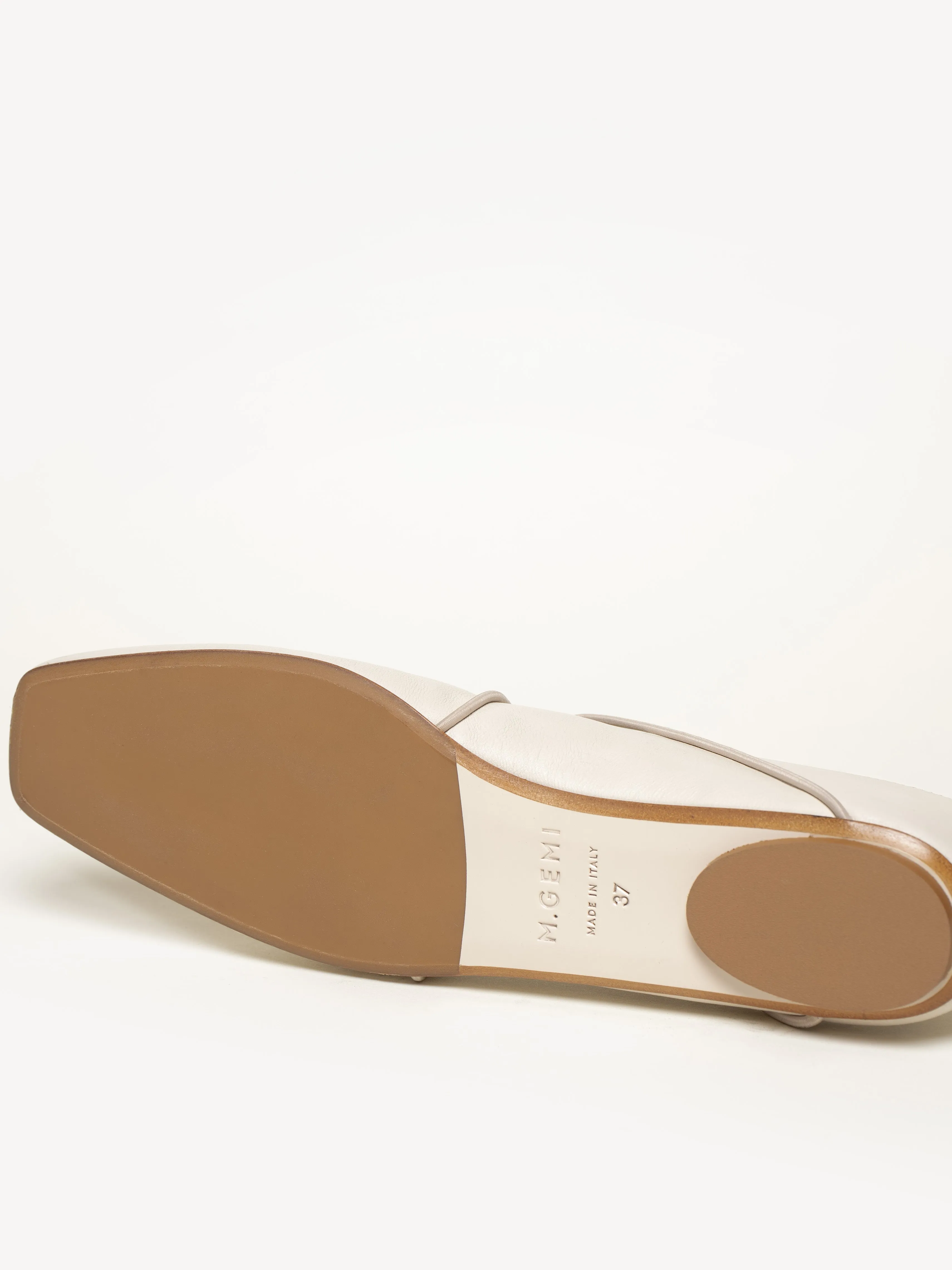 The Una (Sample Sale)