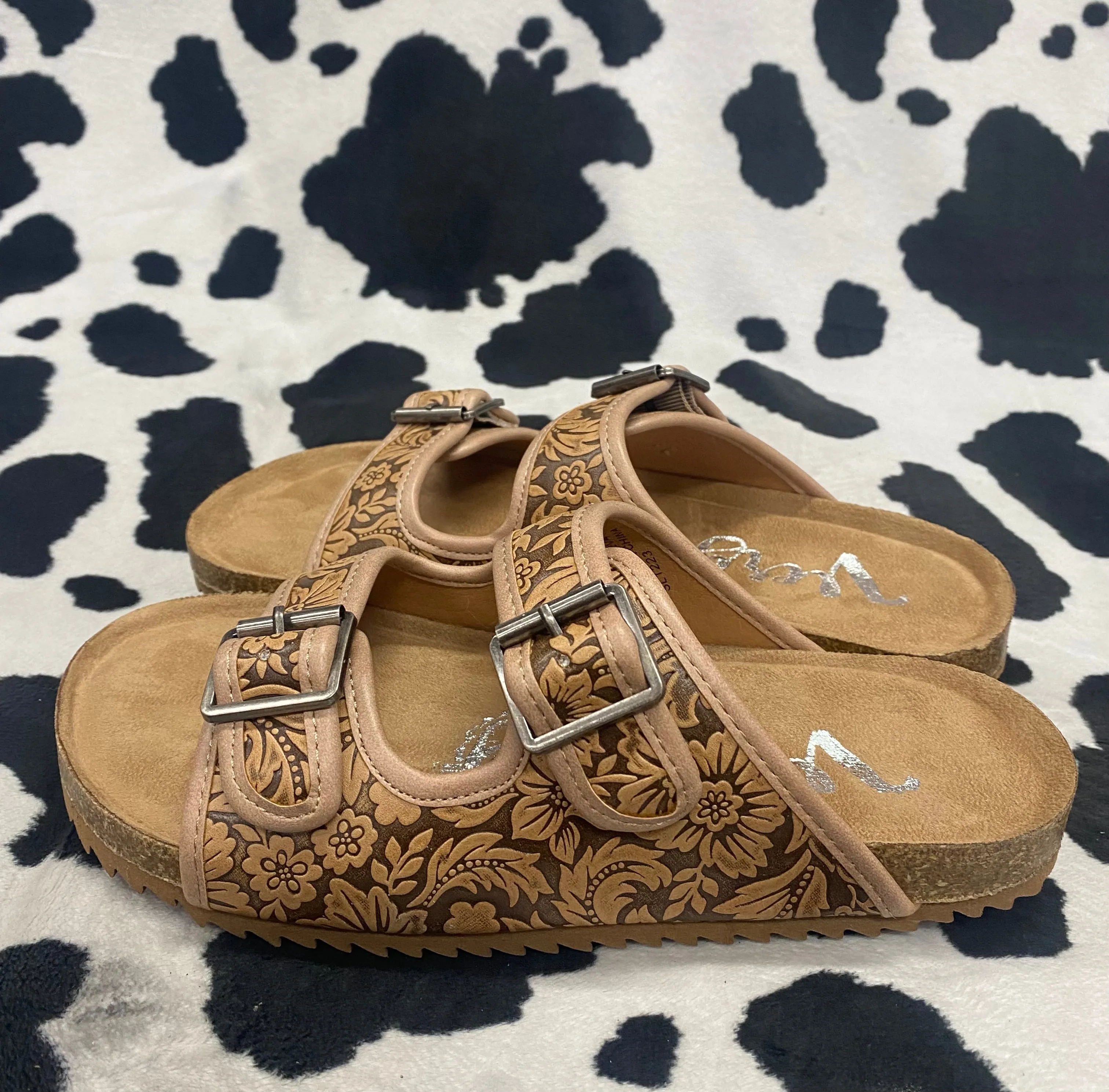 Very G Sandals