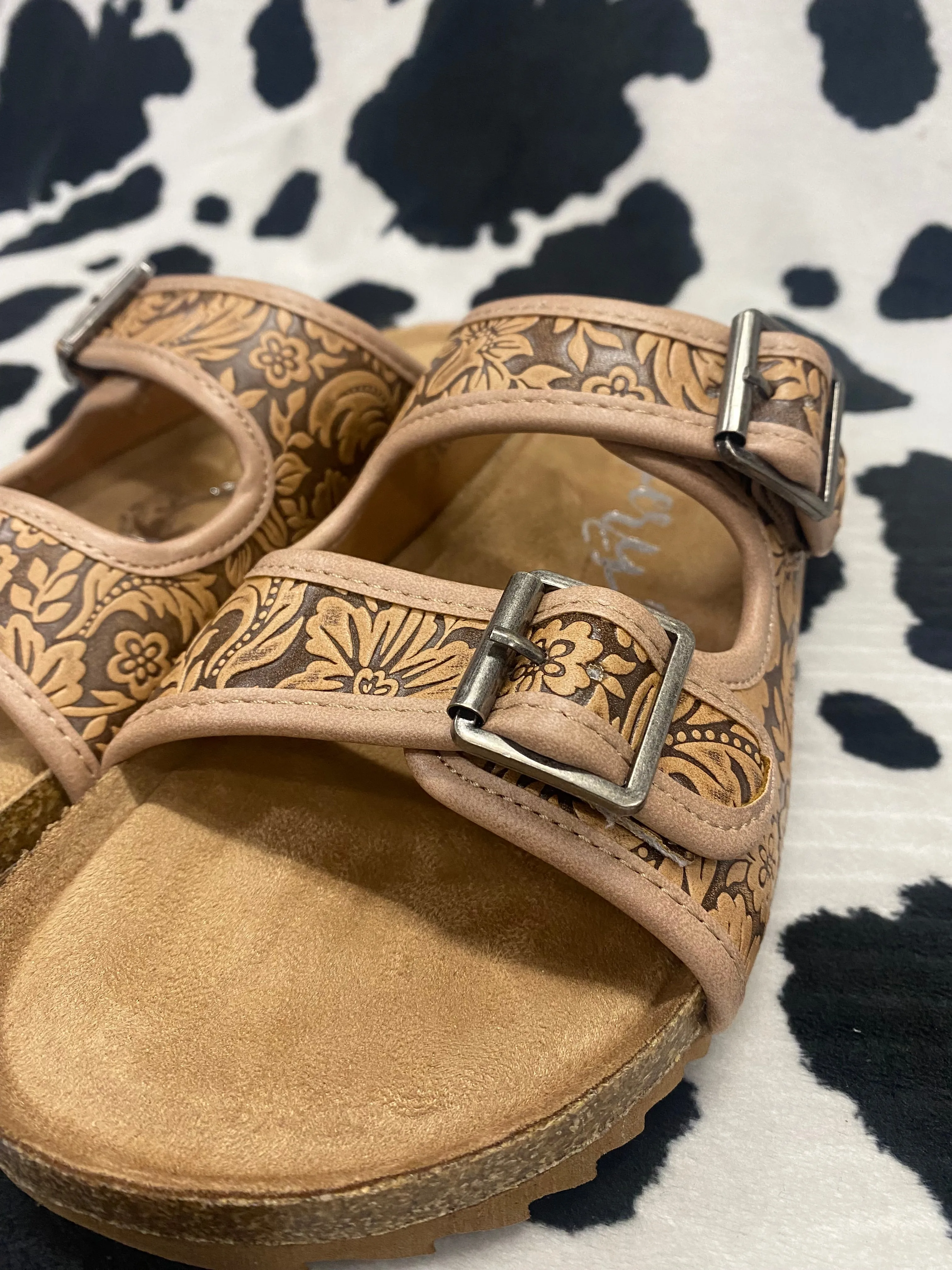 Very G Sandals
