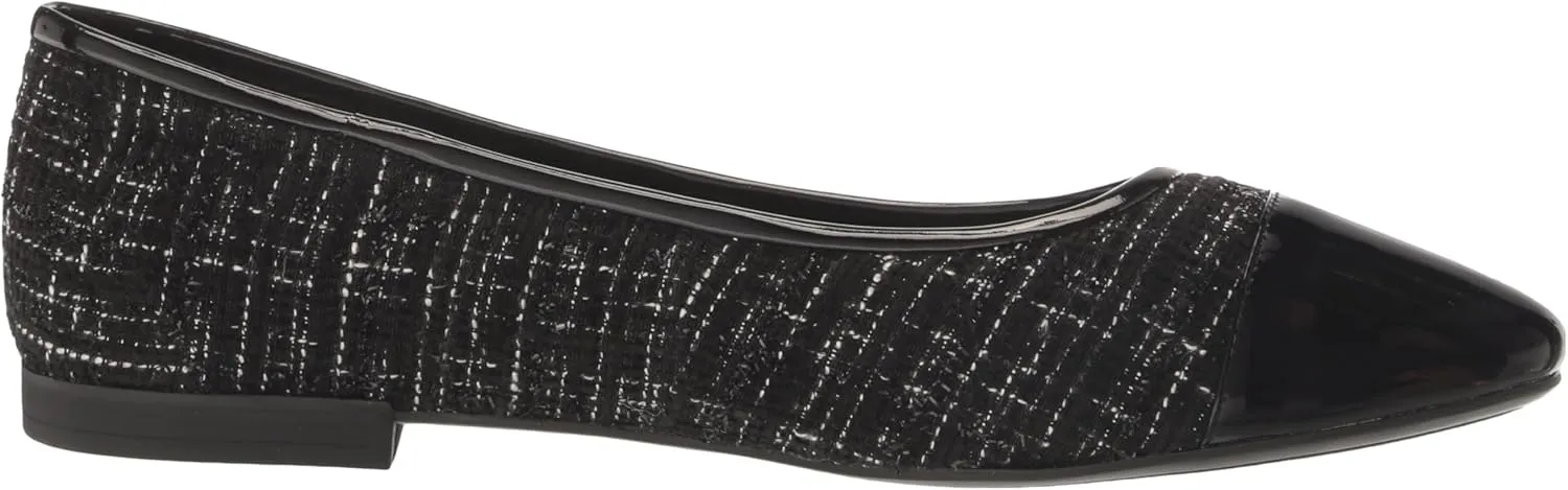 Vince Camuto Women's Minndy Casual Flat Ballet