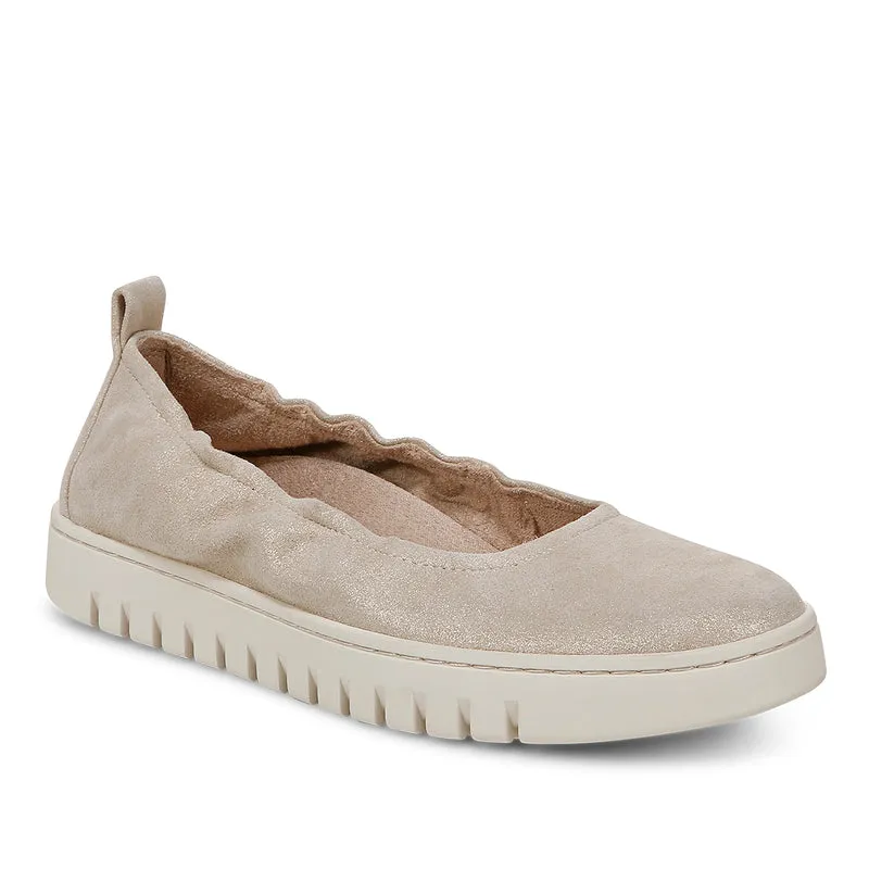 Vionic Women's Uptown Ballet Flat