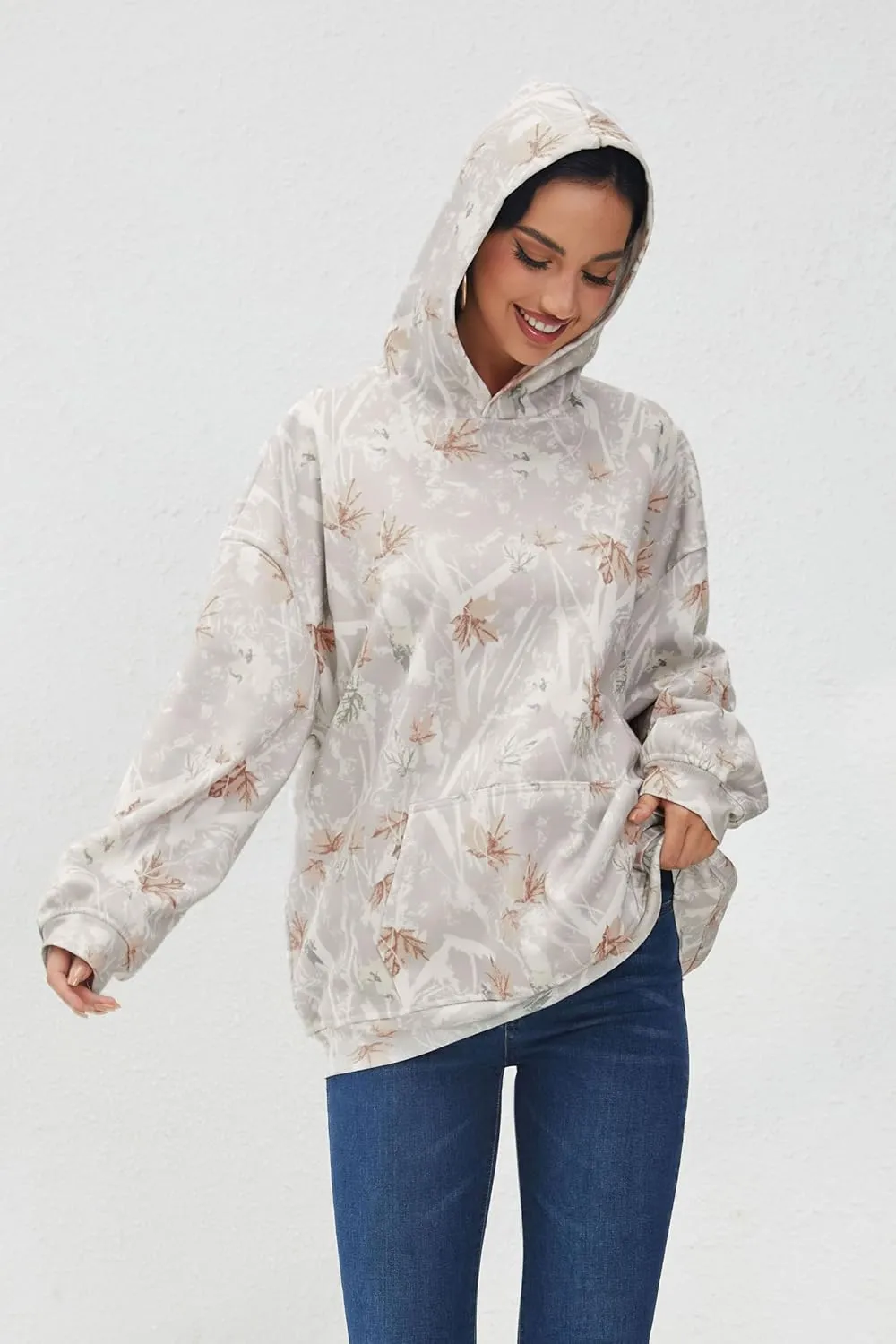 Womens Camo Hoodies Maple Leaf Print Oversized Hooded Sweatshirt Fleece Pullover Sweatshirts Long Sleeve with Pocket