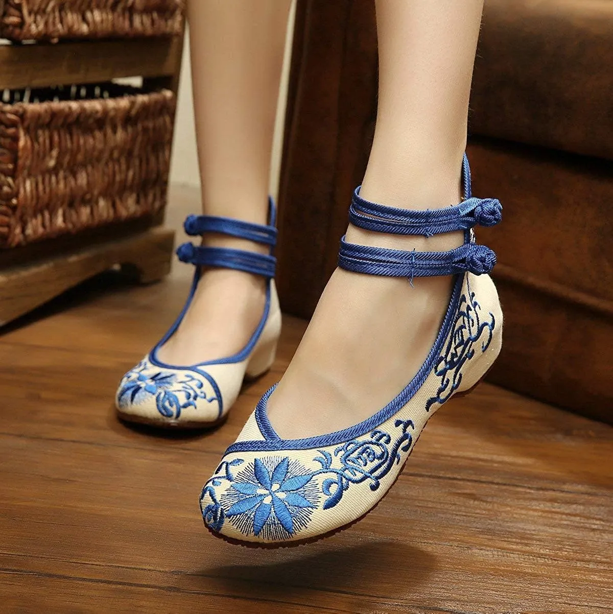 Women's Casual Flat Chinese Embroidered Floral Mary Jane Ballet Shoes