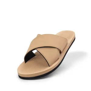 Women's ESSNTLS Cross Soil Light