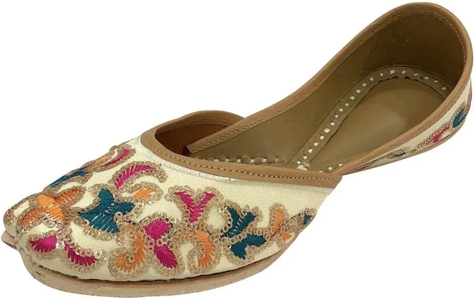 Women's Punjabi Jutti for Ethnic Shoes Cream Gold Wedding Shoes Mojari Traditional Indian Jooti Sandles Handmade Juti