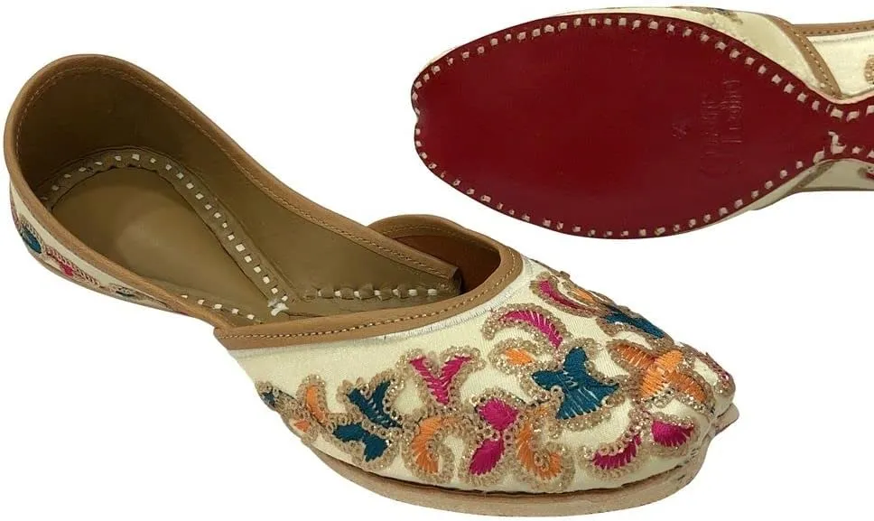 Women's Punjabi Jutti for Ethnic Shoes Cream Gold Wedding Shoes Mojari Traditional Indian Jooti Sandles Handmade Juti