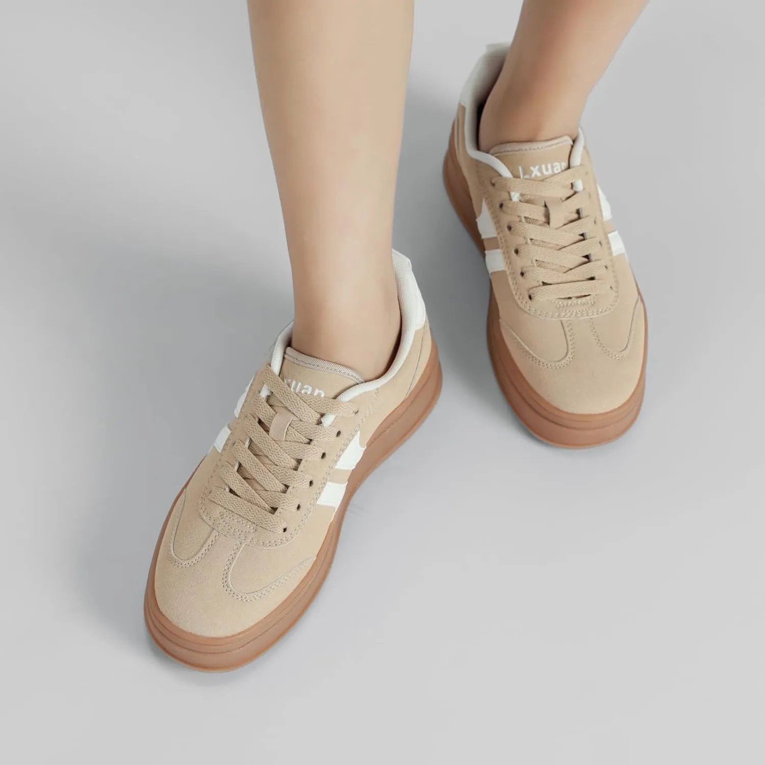 Women's Thick Sole Retro Fashion Sneakers Classic Walking Shoes Thick Rubber Lace-Up Footwear Anti Slip Trainers