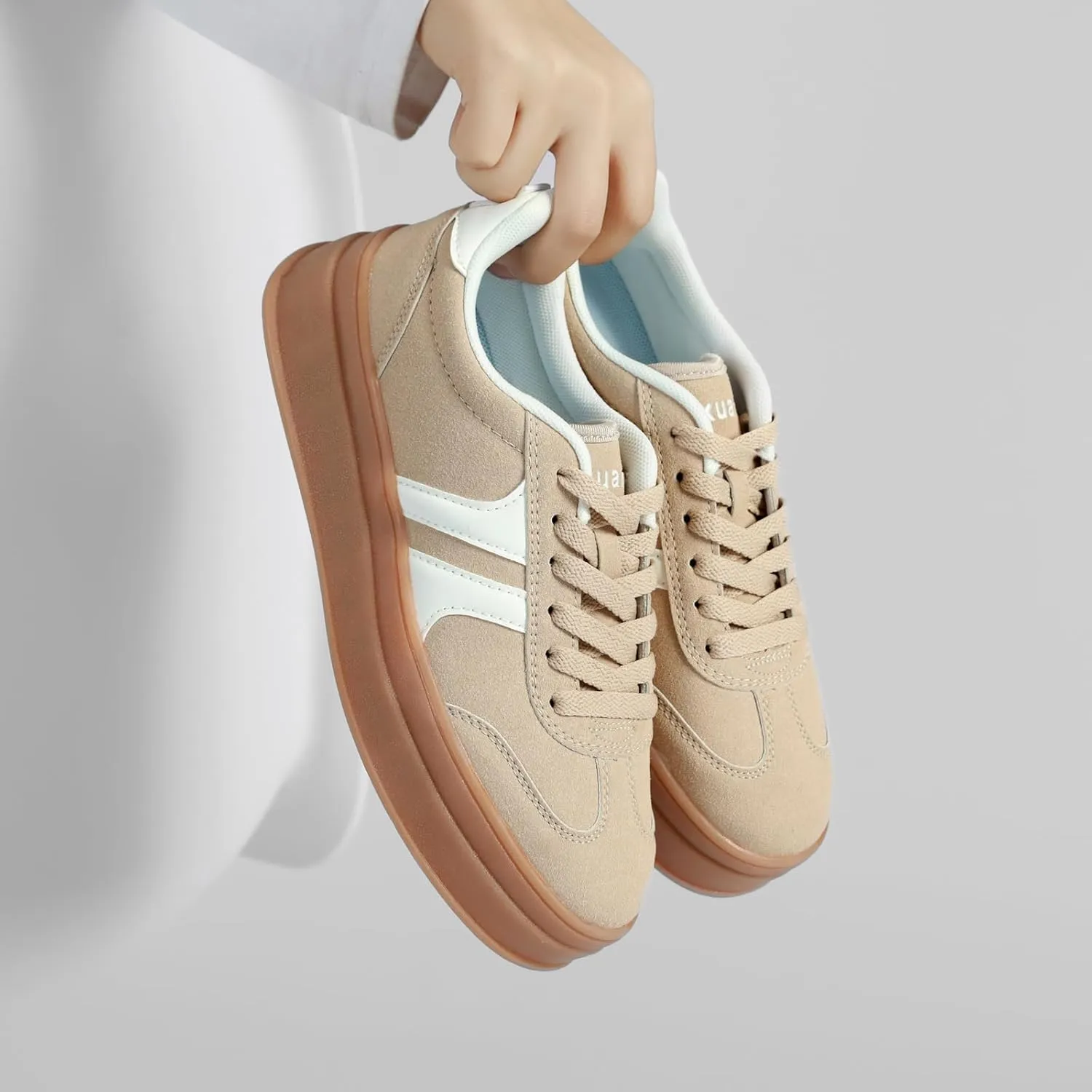 Women's Thick Sole Retro Fashion Sneakers Classic Walking Shoes Thick Rubber Lace-Up Footwear Anti Slip Trainers