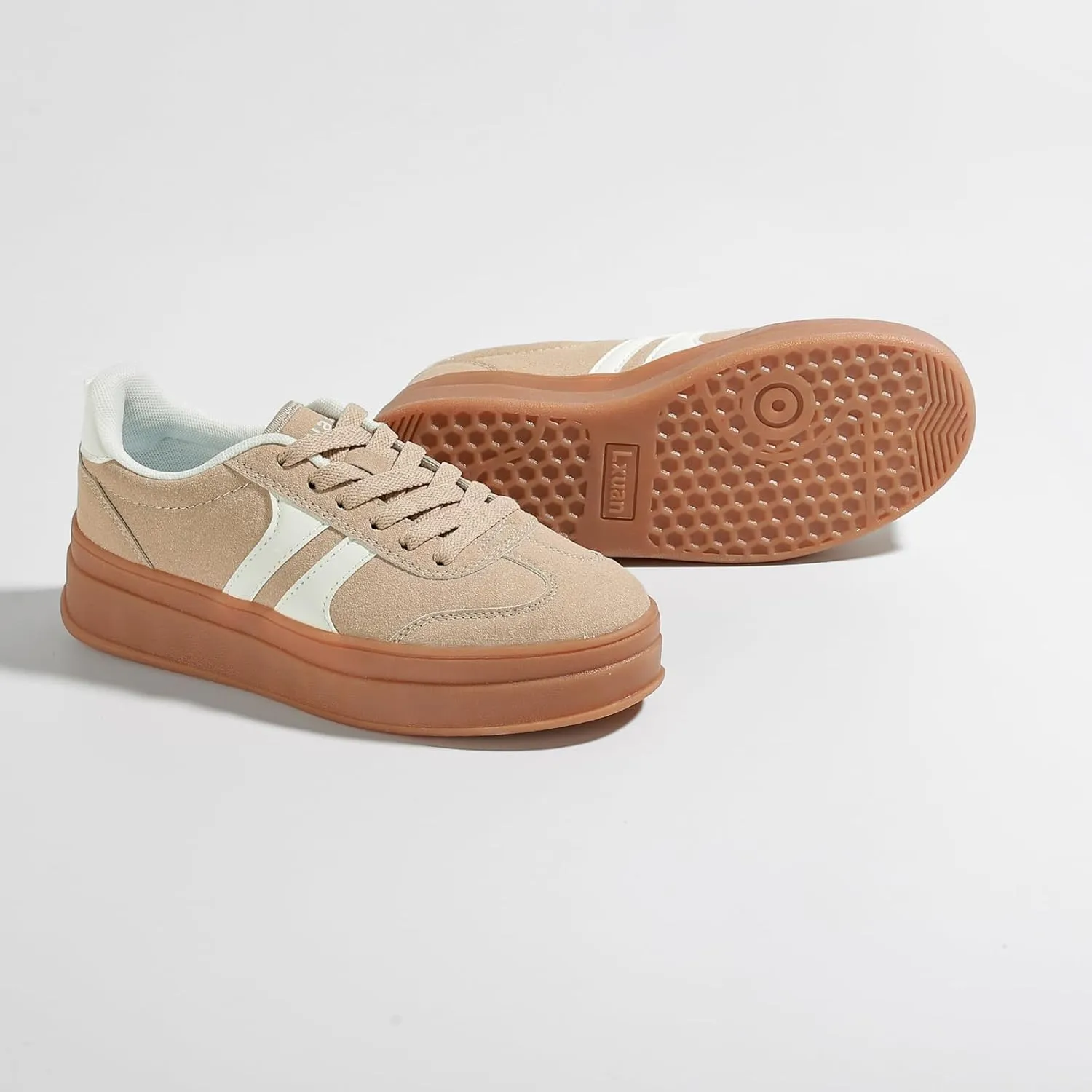 Women's Thick Sole Retro Fashion Sneakers Classic Walking Shoes Thick Rubber Lace-Up Footwear Anti Slip Trainers